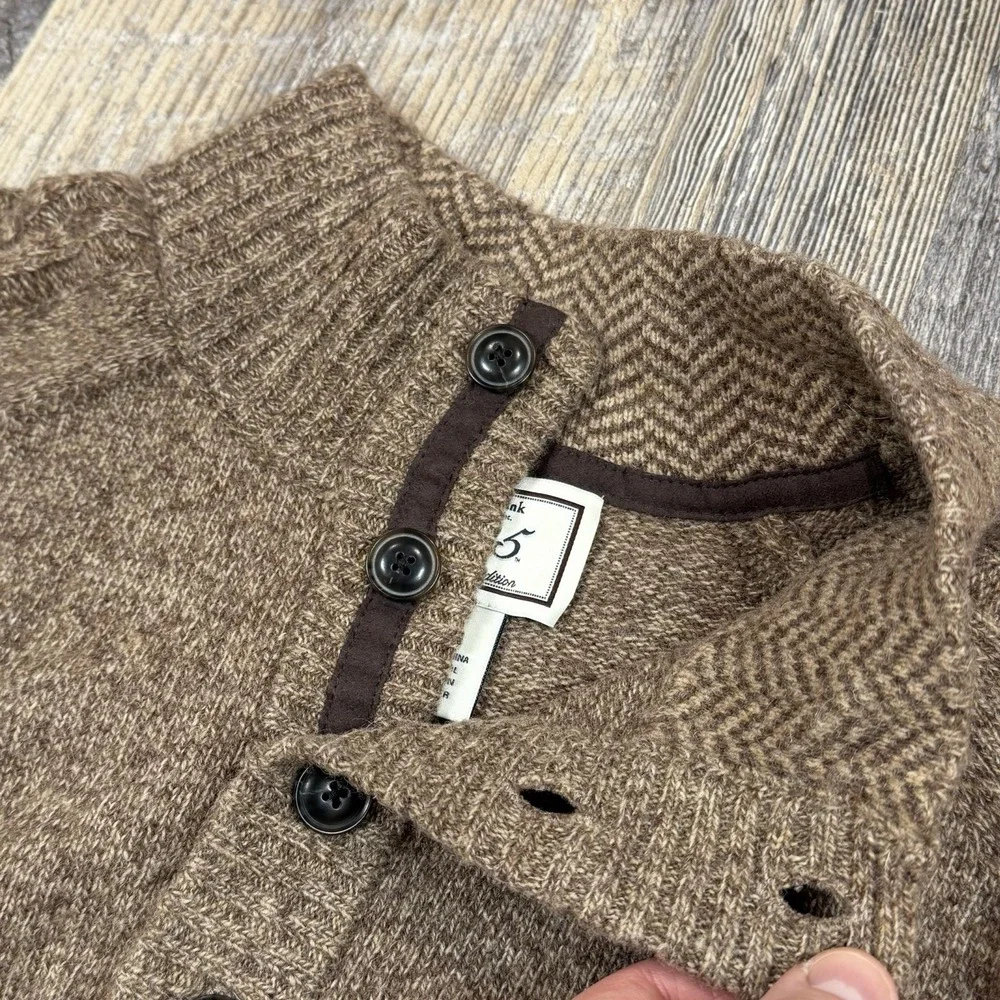 Jos A Bank 1905 Men's XL‎ Brown Wool Blend Henley Sweater Mock Neck Cable Knit